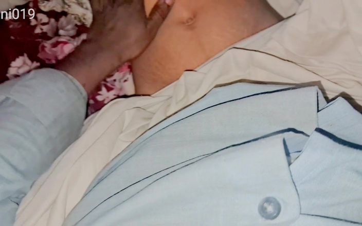 Rakesh: Donna indiana desi Rani