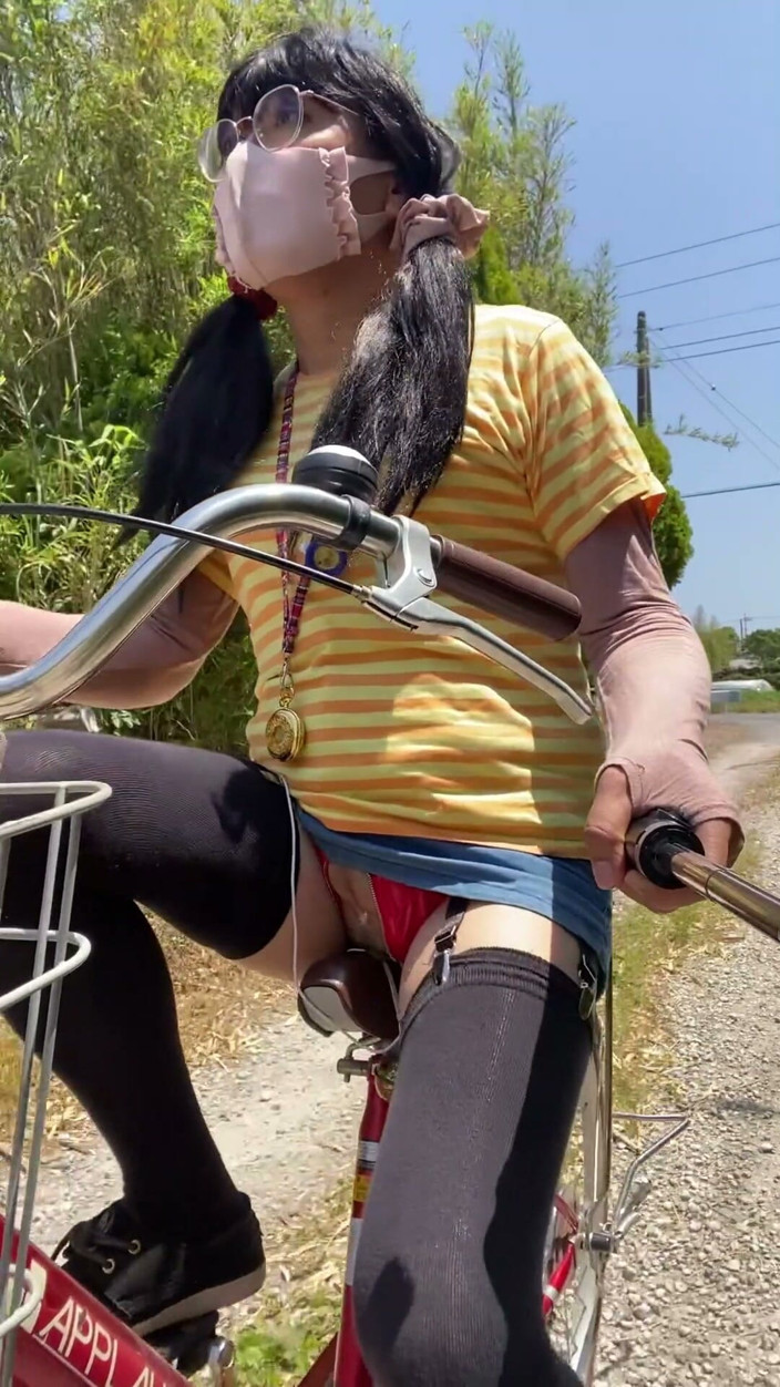 megu2002: No. 228 Peeing in Split-crotch Shorts