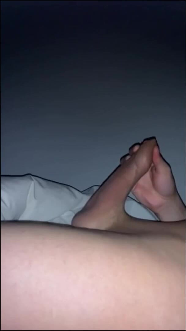 qaz11: Handjob pada kamera-298
