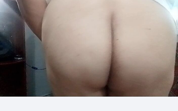 Gloryhot69: Збуджена бабуся хоче молодого члена