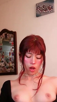 Sexy Latina Wants to Be Fucked Intensely in Her Room