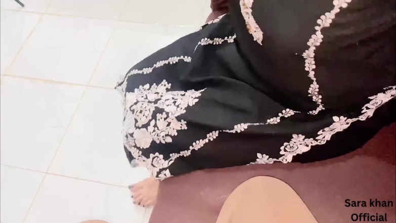 Sarakhan: Oh-no abang tiri pakistanku crot di dalam memekku dengan sperma...