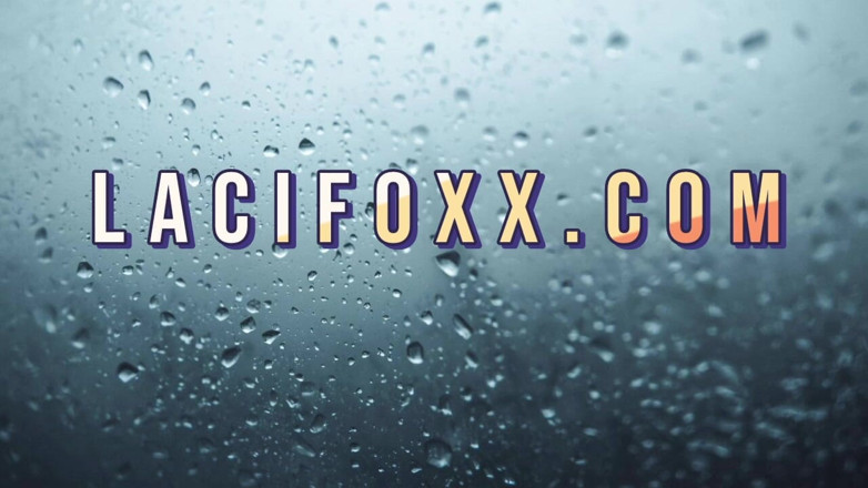 Laci Foxx: Awek dubur pertama
