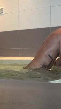 Kamera internetowa w jacuzzy z Viktorem Romem i aymeric deville