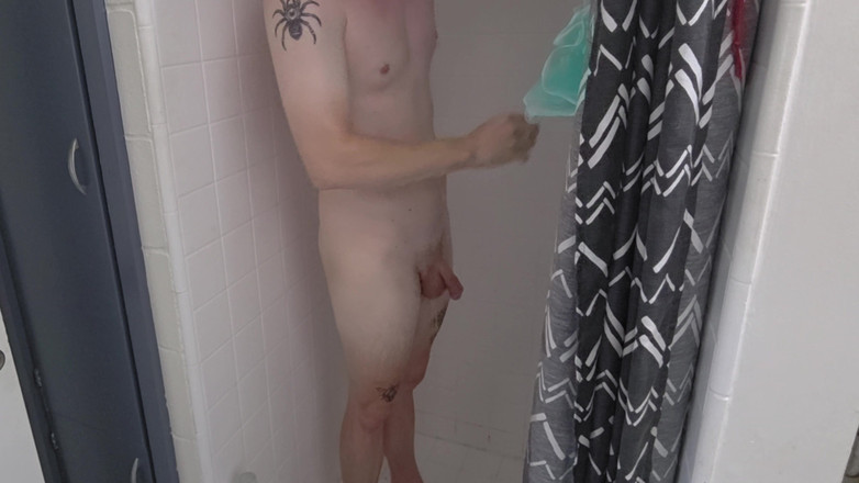 Mike Todd: डैडी के साथ शावर का समय