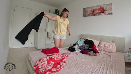 Your fantasy studio: 야수처럼 화장실에서 : 내 반바지에 옷을 접어