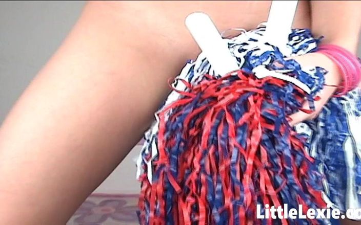 Little Lexie: Aku jadi sange banget setelah latihan tenis, aku ngentot memekku...