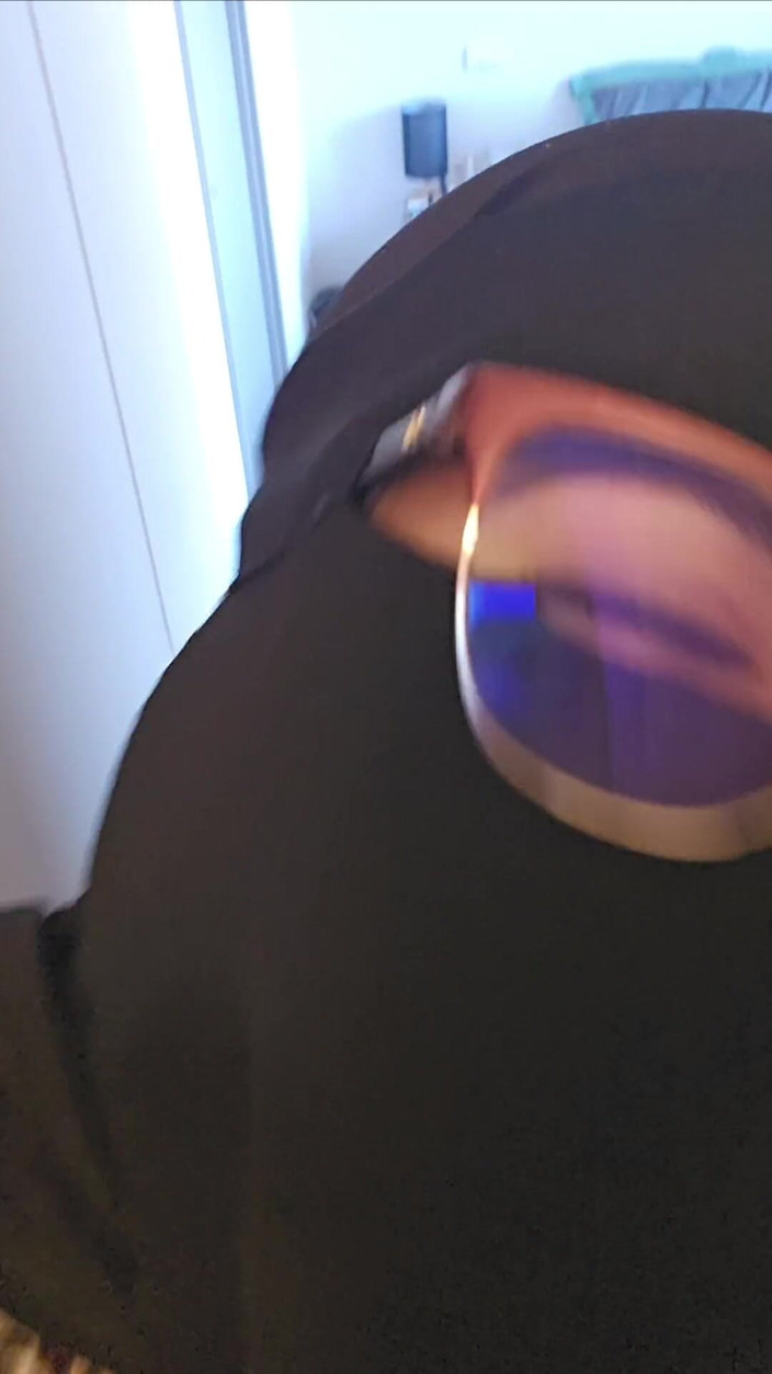 MiaNIqab: Я ждала, пока ты заходишь в Mia Niqab