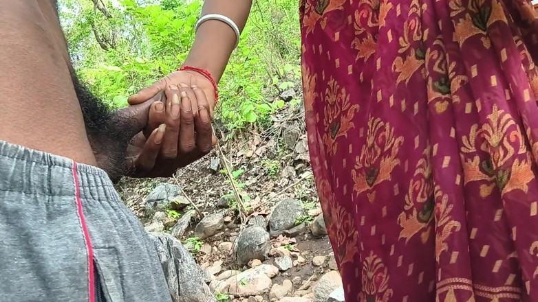 Poonambhabhi village: 热辣的 Bibi Jangl 面对视频。