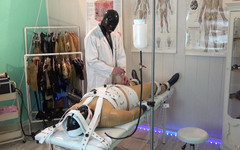 Domina Lady Vampira - SM Studio Femdom Empire: Dávka dělá jed 1