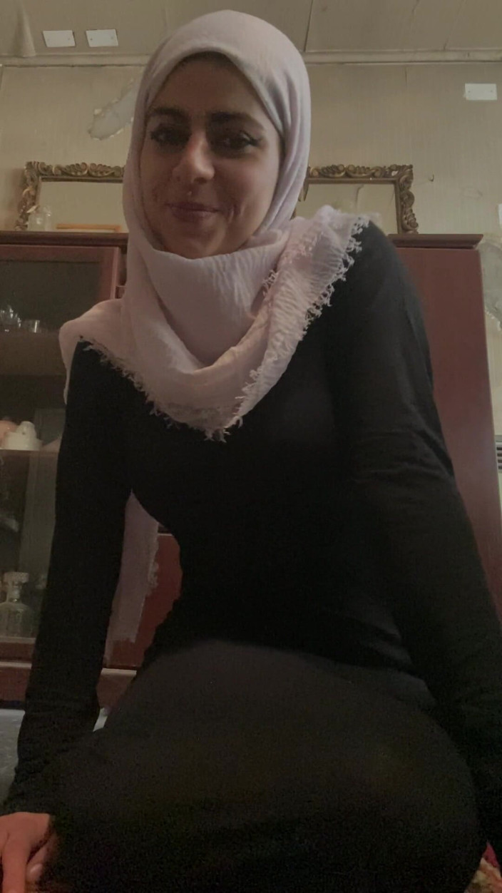 MiaNIqab: Blasphemy Muslim Pussy Full Wet on My Rug Mia Niqab