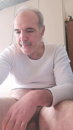 Setesesso7: Luca, adakah anda mempunyai zakar besar yang bagus?