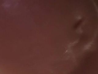 Alesyamuscledoll: Dusch mich