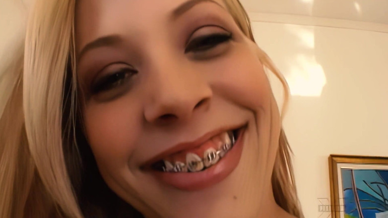 BestPorn85: Leah luv greift zurück und führt einen großen schwarzen schwanz...