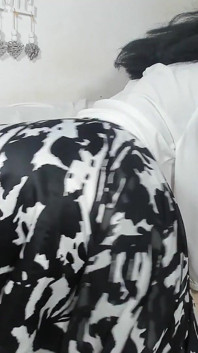 Další JOI, pleskání zadku, sprosté řeči