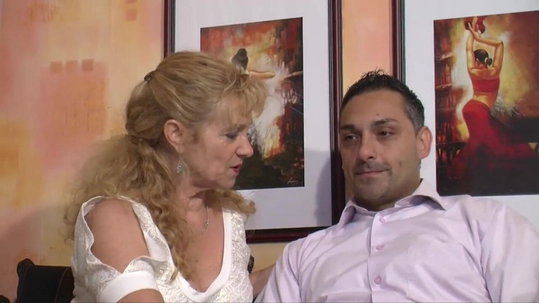 Muschi movie official: XXL couple pussy fucking