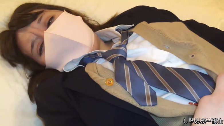 Asians in love: 大学制服大屁股青少年奶油派