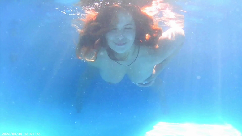Sexy_Emeli: Underwater in Pool