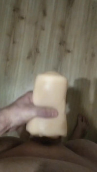 Este magnífico masturbador me hizo acabar