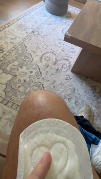 พยายามจัดหนักด้วย Maxi Pads หลายแบรนด์