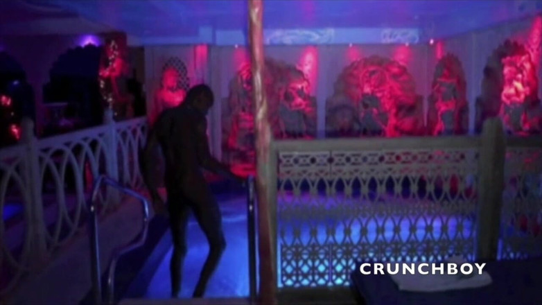 Crunch Boy: Ebenová děvka ošukaná pracovníkem v obleku a třídě a společném...