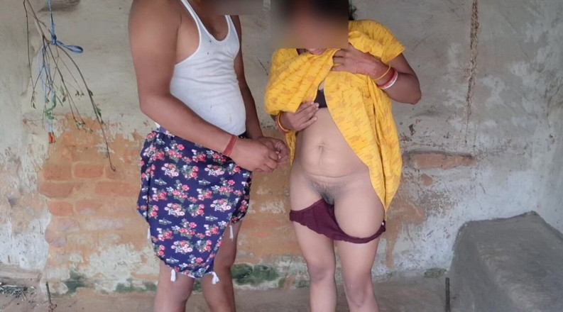 Sumaj: Bolestivé šukání s desi indickou bhabhi nalezeno