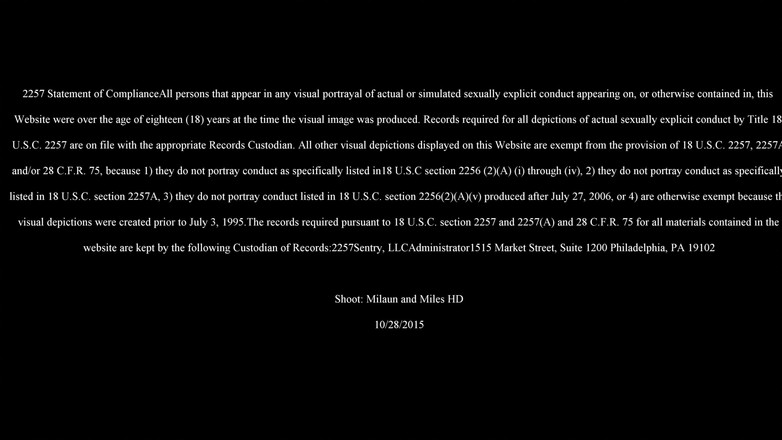 Media Originals: Wanhopige amateurs Milaun krijgt haar kutje hard geslagen