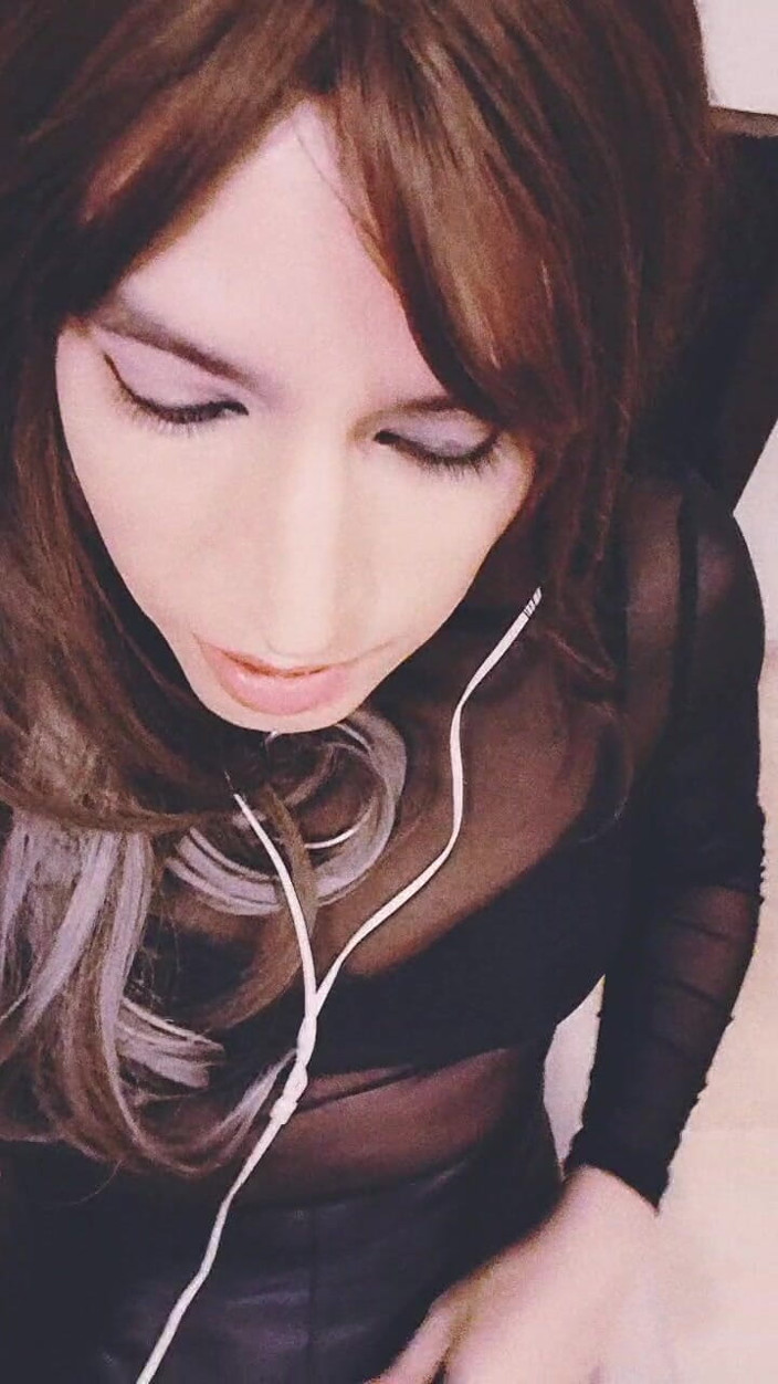 Tammy sissy slave: Тэммисисси возбуждается, снимая себя 2