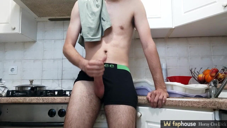 HornyCroDick: fetter kroatischer schwanz