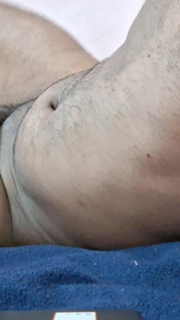 Indisk Bhabhi suger sin svågers stora kuk i munnen