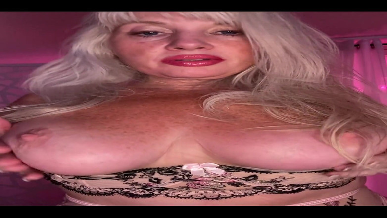 PaintedRose: La novia de la madrastra recibe besos