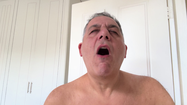 George Rex Solo: Nahá masturbace George Rex
