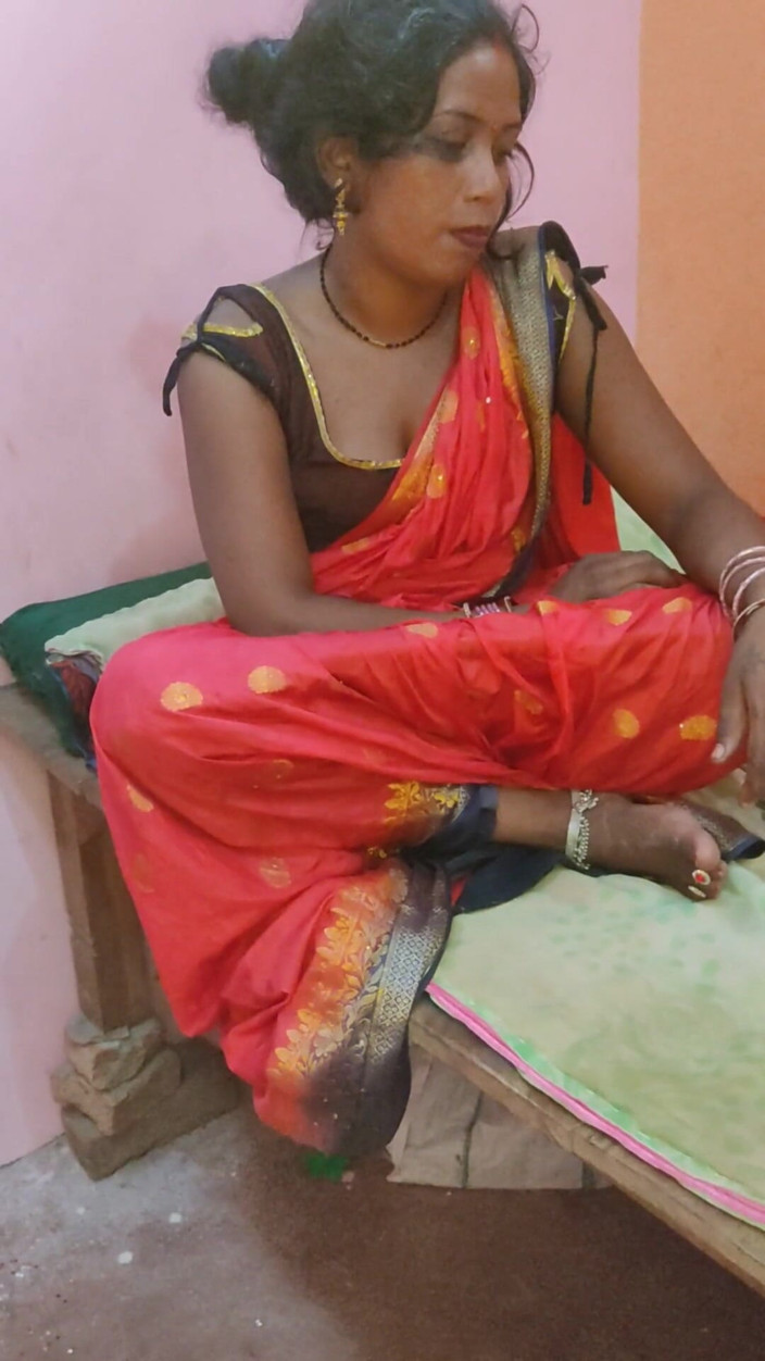 Mamta-Bhabhi-76xx: インドのバビのマンコを舐めてもっとファックし、インドのおばさんのマンコを舐めてもっとファックしてください