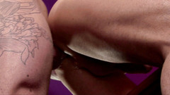 Macho Guys: Dean Monroe & Harley Everett, sex v baru v kavárně