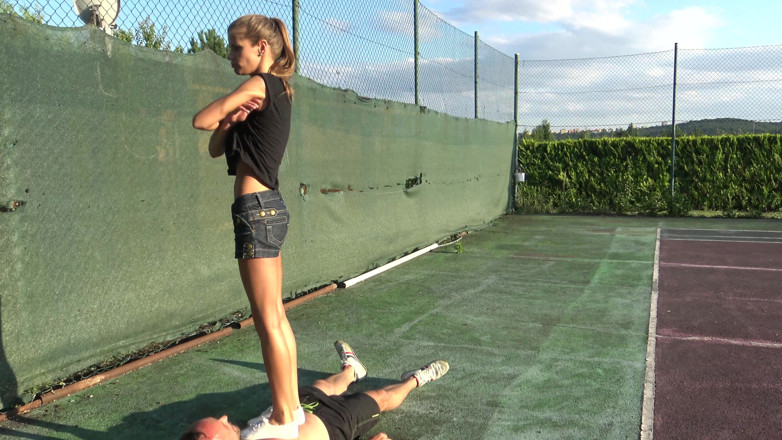 Femdom Austria: Tennis Femdom!