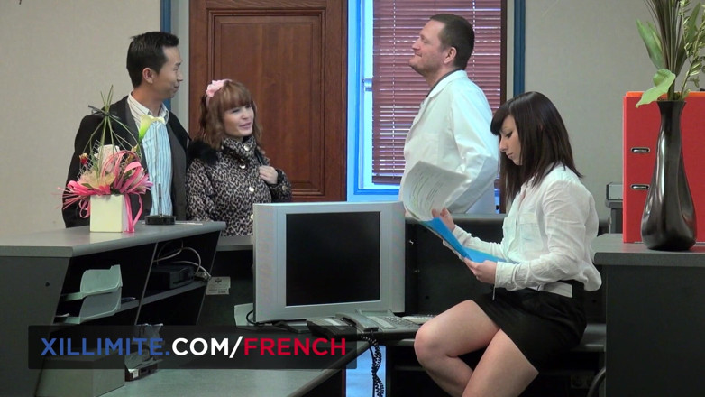 French girls at work: The gynecologist sodomizes her patient