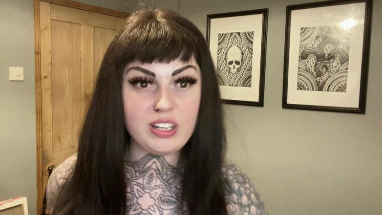 Miss Valentina: Wedgies z łobuzów