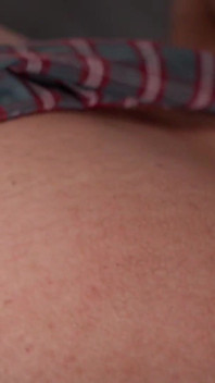 Adoration d’un cul rebondi et destruction : facefuck deepthroat, facesitting, jambes en l’air, levrette et élevage de creampies