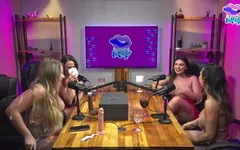 Podcast Turns Suruba! 4 Fucking Hotties, Suck Pussy, Play with Vibrators and Cum Shamelessly Together!