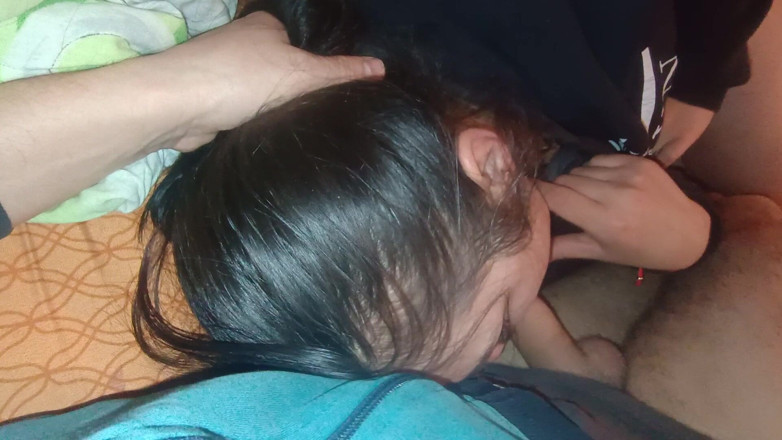 Ionut899: Ojczym wypełnił moje usta spermą
