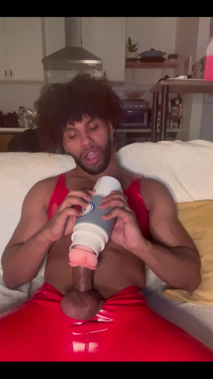 Tony Genius: Kırmızı roket: seks oyuncağı incelemesi