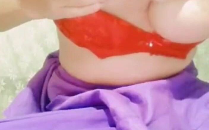 aoi_velene: Cảm giác nóng bỏng và gợi cảm
