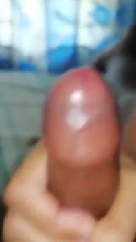Awek remaja urut puting besar Sri Lanka memberikan handjob terbaik