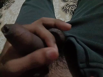 sexy_series: Kissy ve elle muamele yarağı sikiyor