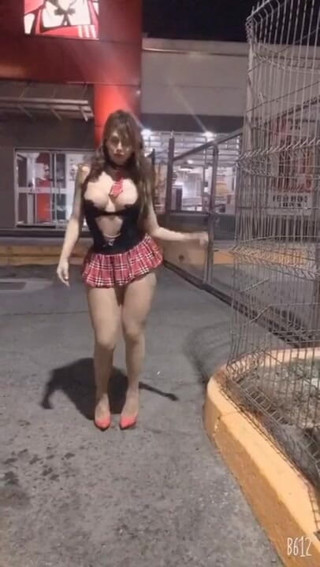 Barbietransxxxx: tranny outside a kentucky having sex in porn