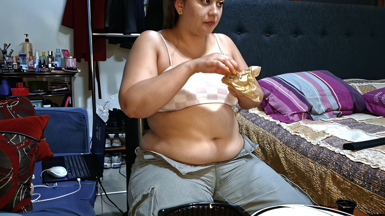 Nicole Passat: Plyšová Dokonalost Nicole