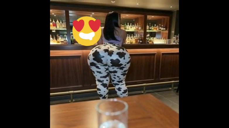 Xprohibidox1: Netrpělivý zadek v baru