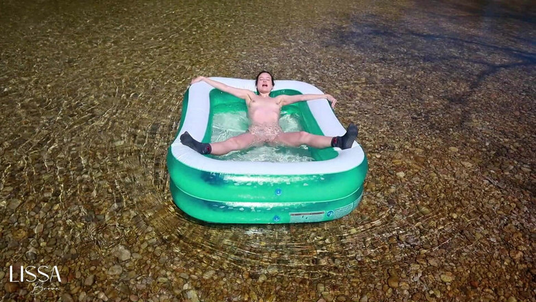 Lissa Brown: Nurkuję z moją piżamą i skarpetkami