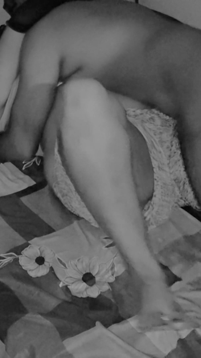 ThreesomeMeenaRocky: Dever Ko Room Mai Bula Ker Raat Mai Mast Chudai...