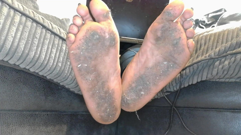 Simp to my ebony feet: Diario de pies sucios de 1 semana